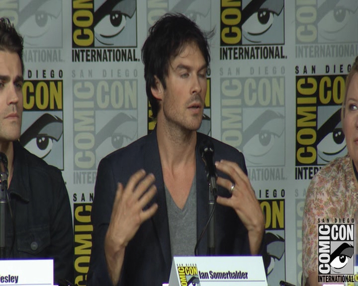 VampireDiaries-dot-nl_VampireDiaries-S8-2016Comic-ConPanel0232.jpg