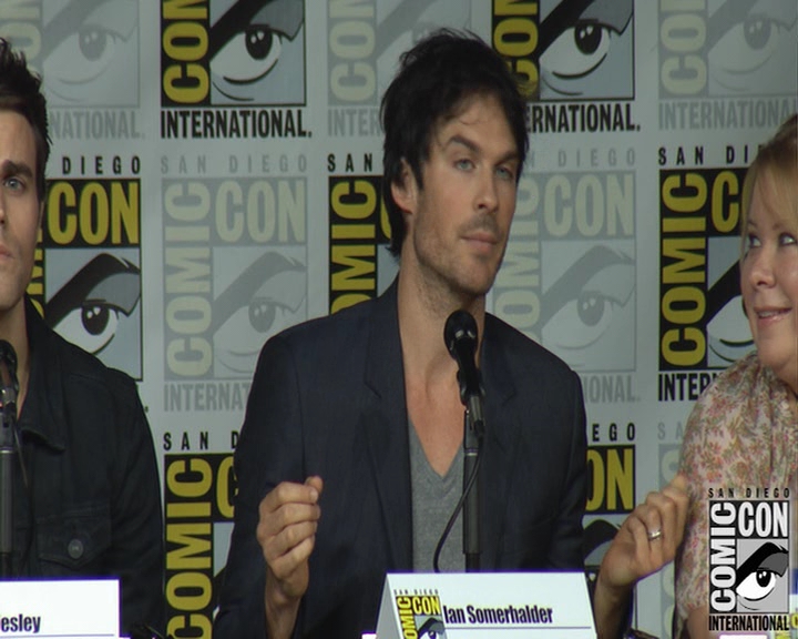 VampireDiaries-dot-nl_VampireDiaries-S8-2016Comic-ConPanel0234.jpg