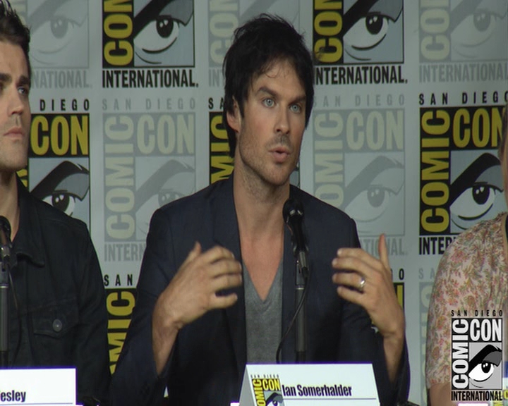 VampireDiaries-dot-nl_VampireDiaries-S8-2016Comic-ConPanel0243.jpg