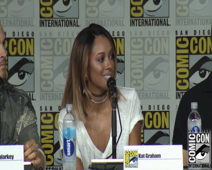VampireDiaries-dot-nl_VampireDiaries-S8-2016Comic-ConPanel0280.jpg