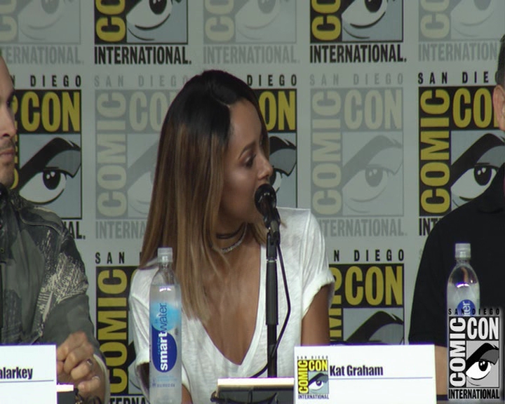 VampireDiaries-dot-nl_VampireDiaries-S8-2016Comic-ConPanel0282.jpg