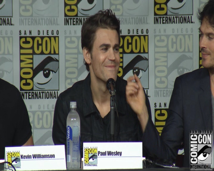VampireDiaries-dot-nl_VampireDiaries-S8-2016Comic-ConPanel0301.jpg