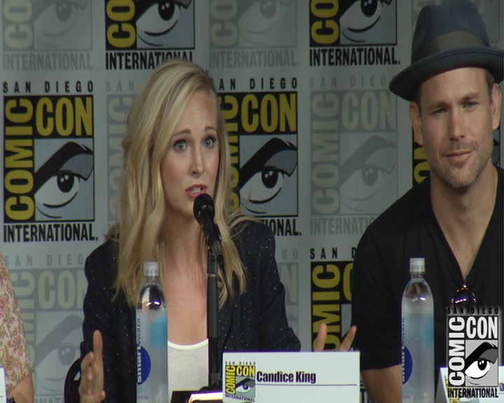 VampireDiaries-dot-nl_VampireDiaries-S8-2016Comic-ConPanel0384.jpg