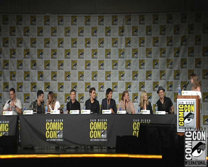 VampireDiaries-dot-nl_VampireDiaries-S8-2016Comic-ConPanel0410.jpg