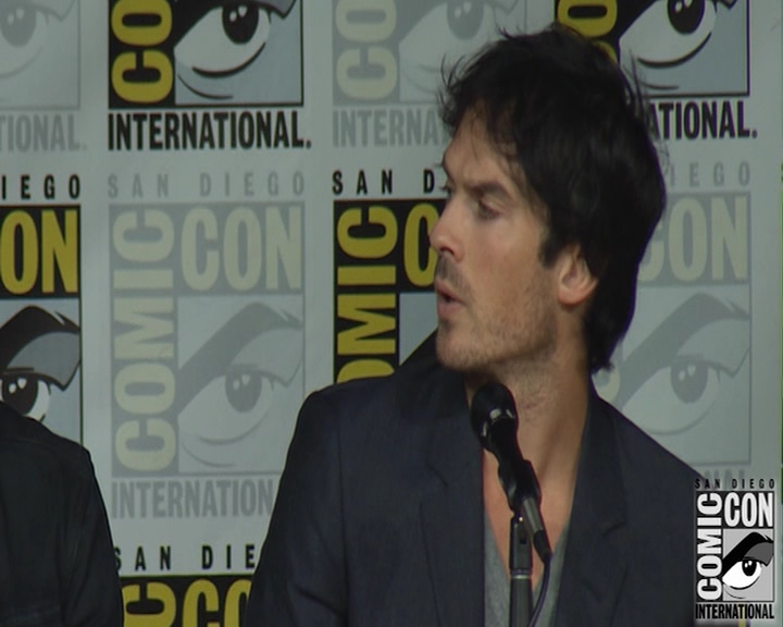 VampireDiaries-dot-nl_VampireDiaries-S8-2016Comic-ConPanel0614.jpg
