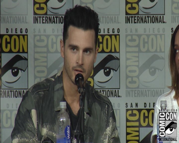 VampireDiaries-dot-nl_VampireDiaries-S8-2016Comic-ConPanel0717.jpg