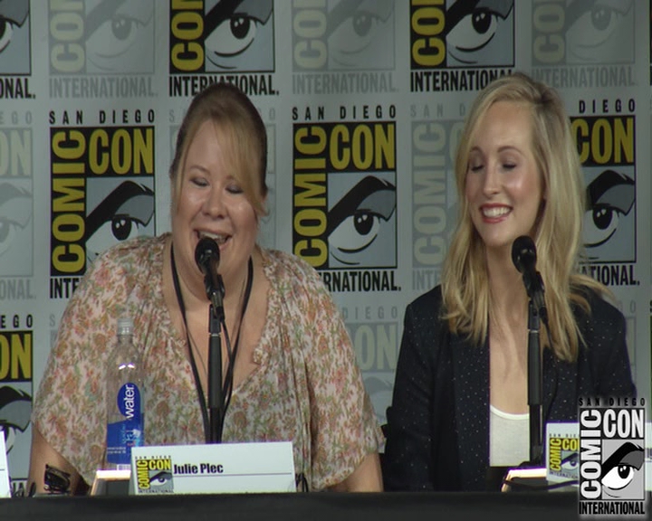 VampireDiaries-dot-nl_VampireDiaries-S8-2016Comic-ConPanel0948.jpg