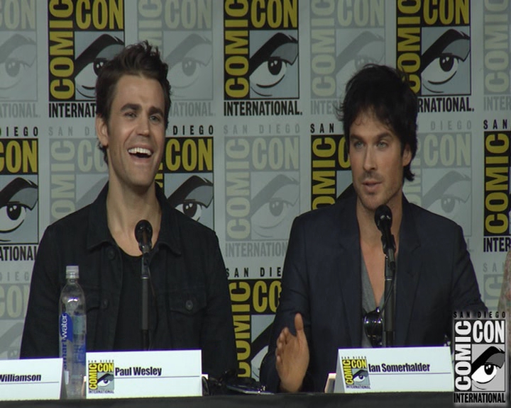 VampireDiaries-dot-nl_VampireDiaries-S8-2016Comic-ConPanel1025.jpg