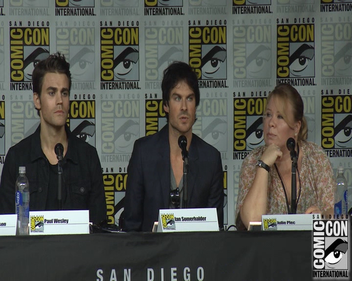 VampireDiaries-dot-nl_VampireDiaries-S8-2016Comic-ConPanel1041.jpg