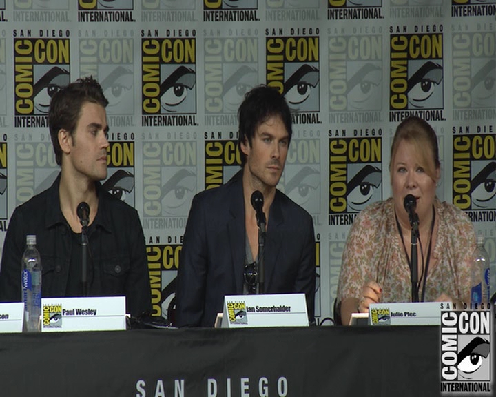 VampireDiaries-dot-nl_VampireDiaries-S8-2016Comic-ConPanel1119.jpg