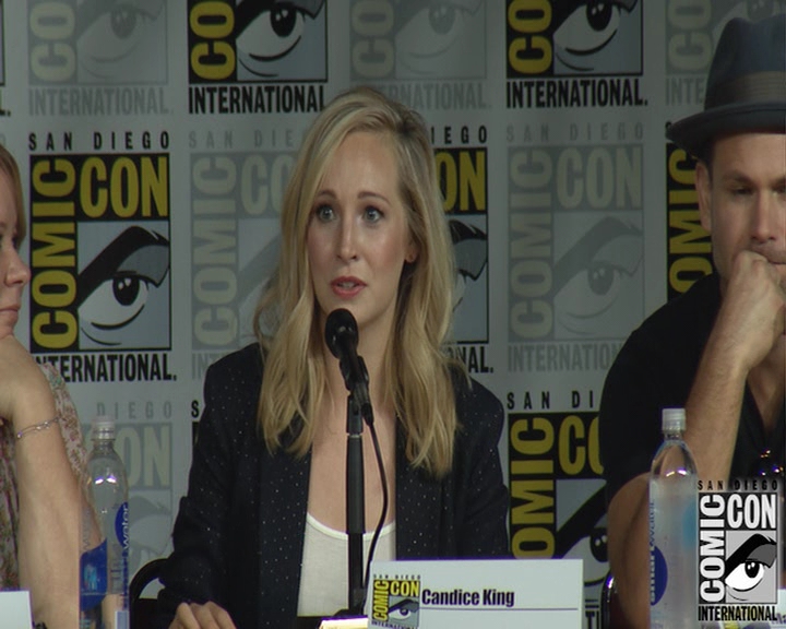 VampireDiaries-dot-nl_VampireDiaries-S8-2016Comic-ConPanel1176.jpg