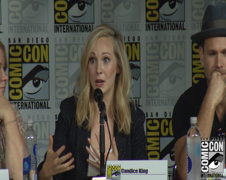 VampireDiaries-dot-nl_VampireDiaries-S8-2016Comic-ConPanel1179.jpg