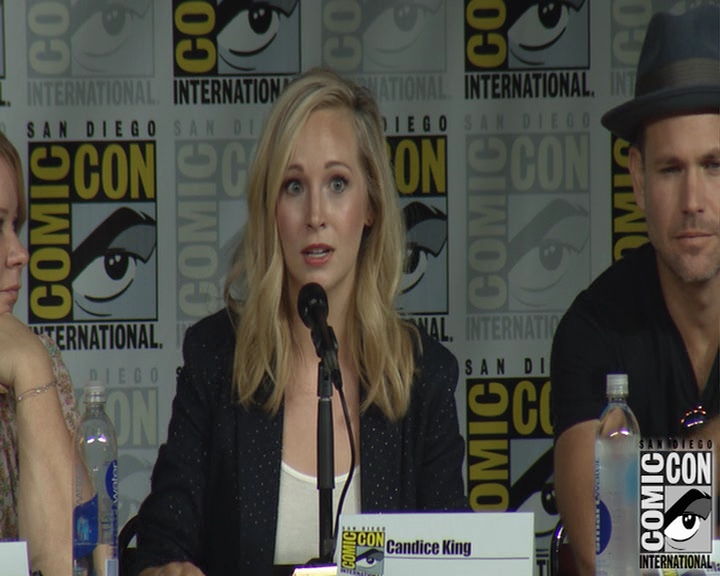 VampireDiaries-dot-nl_VampireDiaries-S8-2016Comic-ConPanel1182.jpg