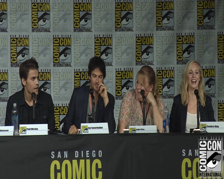 VampireDiaries-dot-nl_VampireDiaries-S8-2016Comic-ConPanel1201.jpg