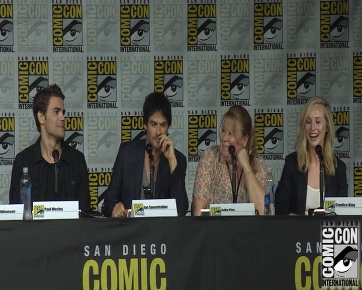 VampireDiaries-dot-nl_VampireDiaries-S8-2016Comic-ConPanel1202.jpg