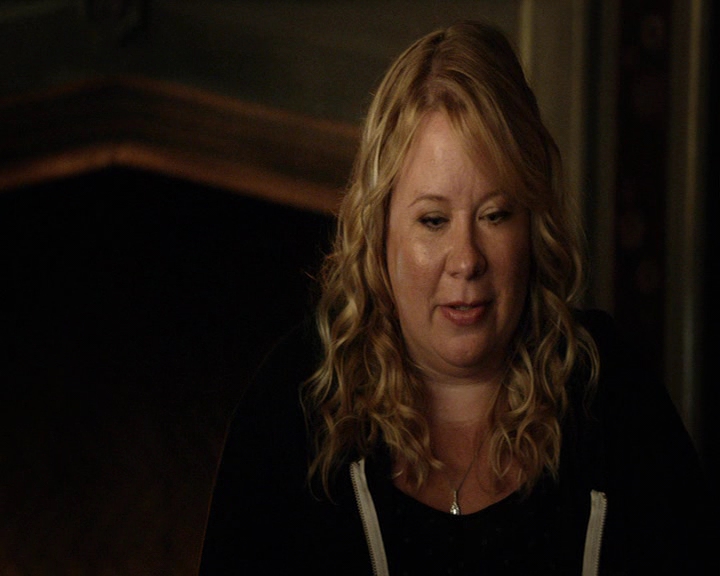 VampireDiaries-dot-nl_VampireDiaries-S8ComeVisitGeorgiaPSA0017.jpg