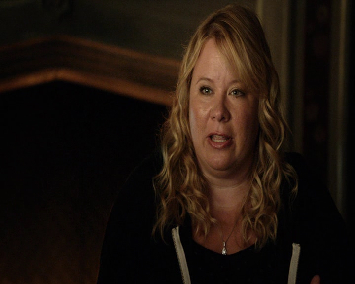 VampireDiaries-dot-nl_VampireDiaries-S8ComeVisitGeorgiaPSA0031.jpg