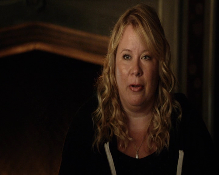 VampireDiaries-dot-nl_VampireDiaries-S8ComeVisitGeorgiaPSA0032.jpg