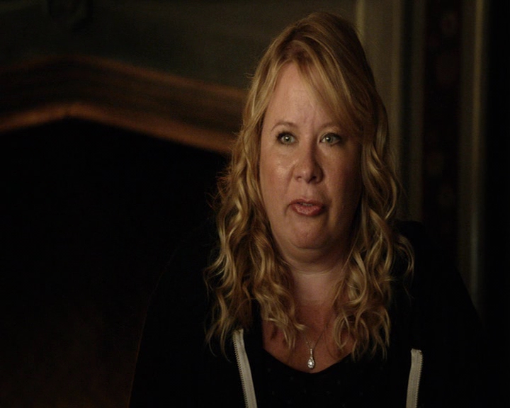 VampireDiaries-dot-nl_VampireDiaries-S8ComeVisitGeorgiaPSA0062.jpg