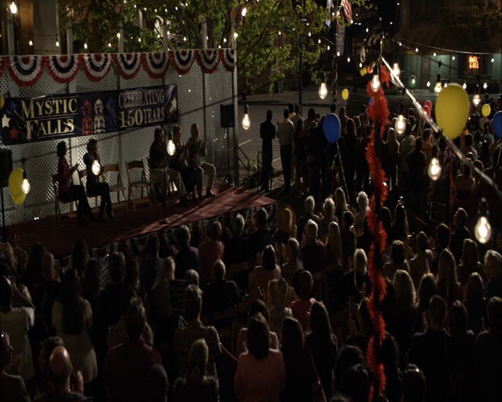 VampireDiaries-dot-nl_VampireDiaries-S8ComeVisitGeorgiaPSA0100.jpg