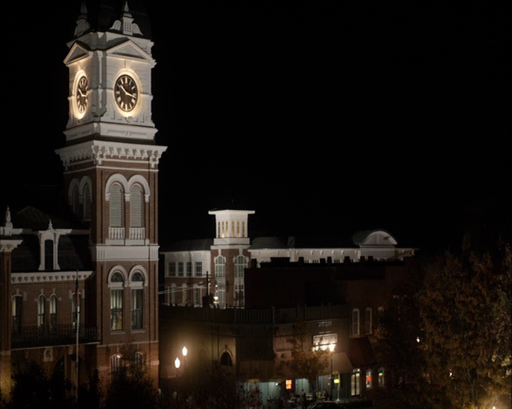 VampireDiaries-dot-nl_VampireDiaries-S8ComeVisitGeorgiaPSA0106.jpg