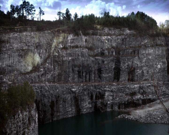 VampireDiaries-dot-nl_VampireDiaries-S8ComeVisitGeorgiaPSA0137.jpg