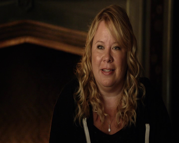VampireDiaries-dot-nl_VampireDiaries-S8ComeVisitGeorgiaPSA0148.jpg
