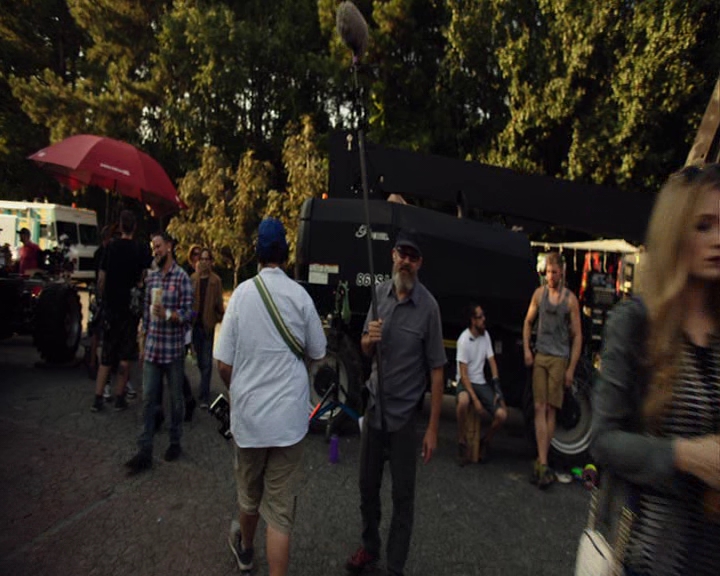 VampireDiaries-dot-nl_VampireDiaries-S8ComeVisitGeorgiaPSA0179.jpg
