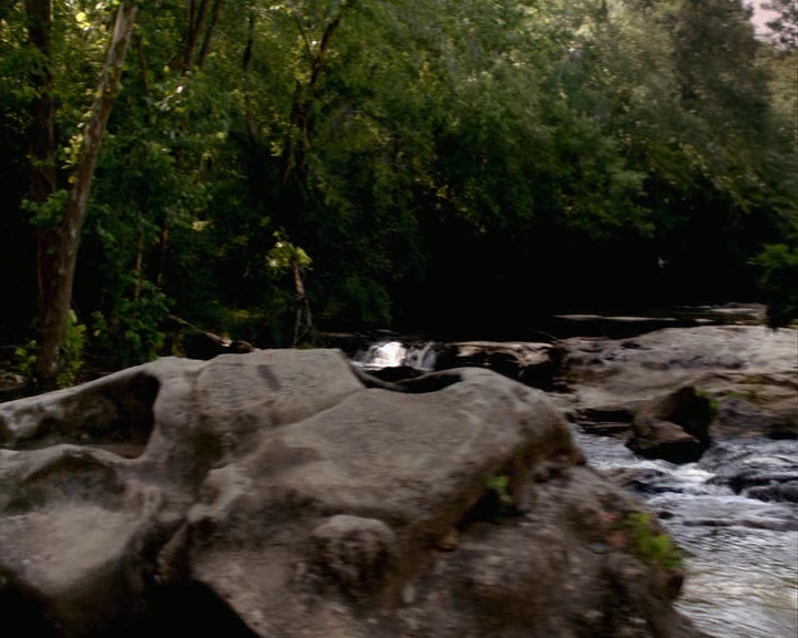 VampireDiaries-dot-nl_VampireDiaries-S8ComeVisitGeorgiaPSA0214.jpg