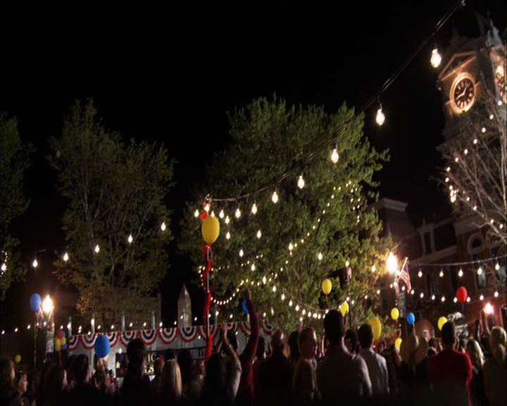 VampireDiaries-dot-nl_VampireDiaries-S8ComeVisitGeorgiaPSA0217.jpg