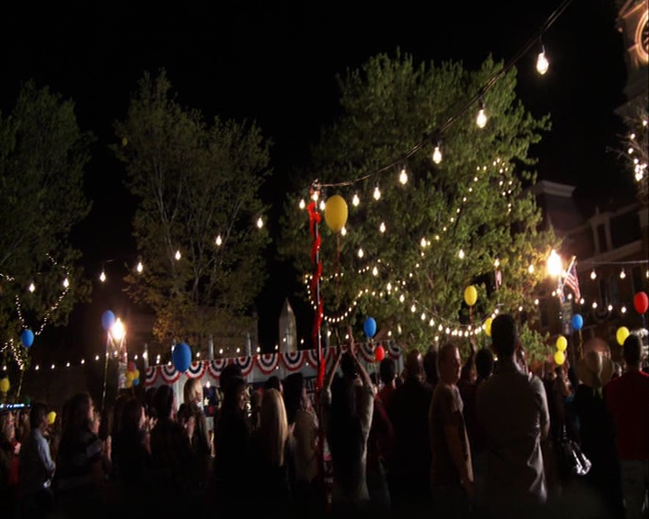 VampireDiaries-dot-nl_VampireDiaries-S8ComeVisitGeorgiaPSA0218.jpg