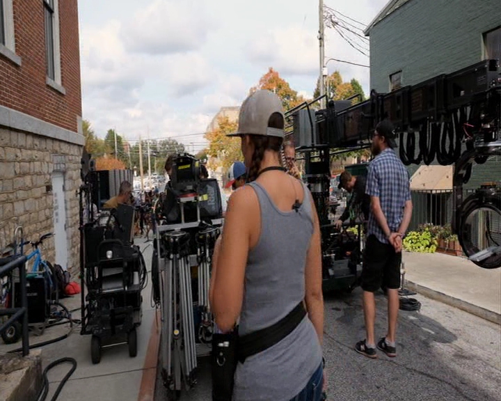 VampireDiaries-dot-nl_VampireDiaries-S8ComeVisitGeorgiaPSA0225.jpg