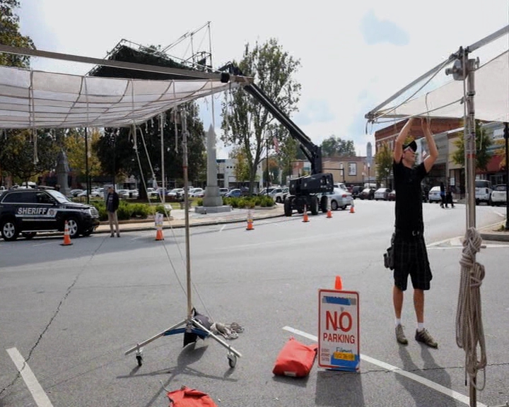 VampireDiaries-dot-nl_VampireDiaries-S8ComeVisitGeorgiaPSA0238.jpg