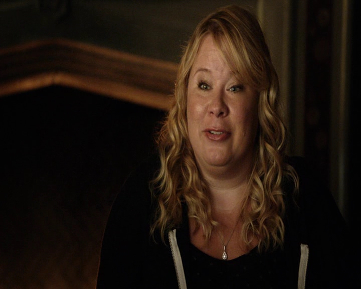 VampireDiaries-dot-nl_VampireDiaries-S8ComeVisitGeorgiaPSA0249.jpg