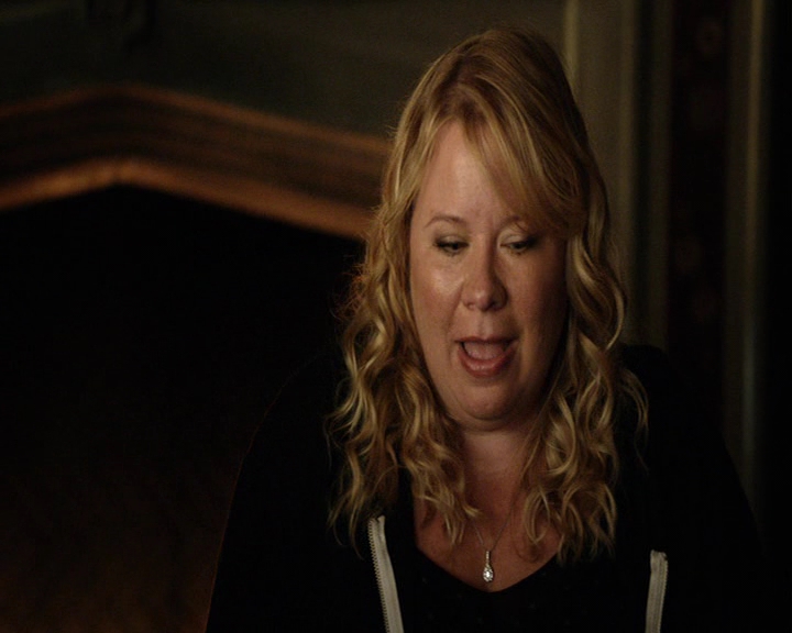 VampireDiaries-dot-nl_VampireDiaries-S8ComeVisitGeorgiaPSA0262.jpg