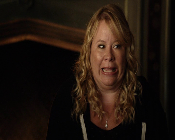 VampireDiaries-dot-nl_VampireDiaries-S8ComeVisitGeorgiaPSA0270.jpg