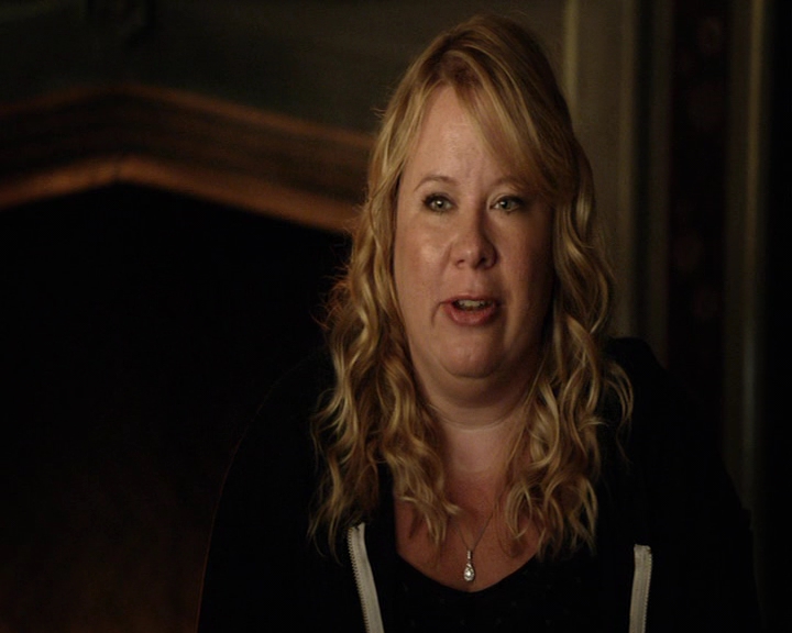 VampireDiaries-dot-nl_VampireDiaries-S8ComeVisitGeorgiaPSA0276.jpg