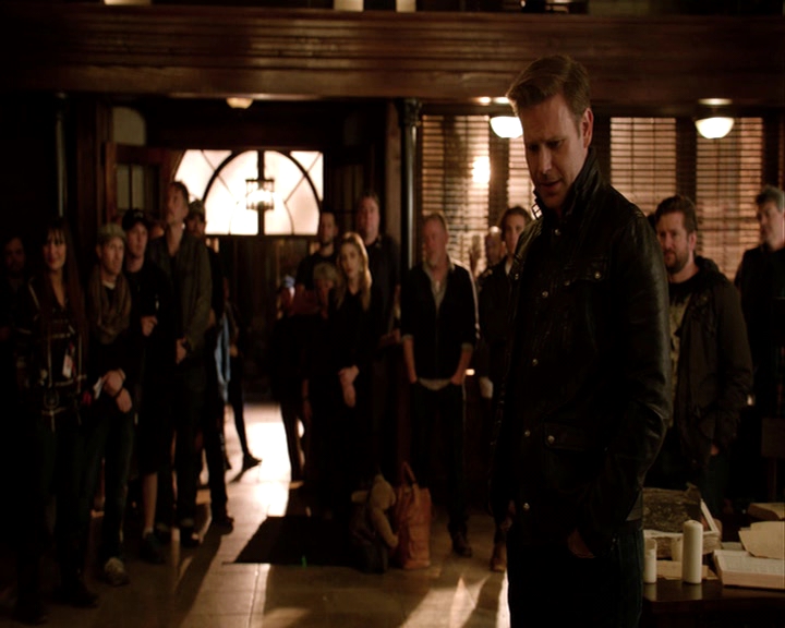 VampireDiaries-dot-nl_VampireDiaries-S8LastDayAsAVampire0201.jpg
