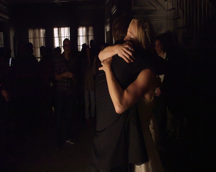 VampireDiaries-dot-nl_VampireDiaries-S8LastDayAsAVampire0458.jpg