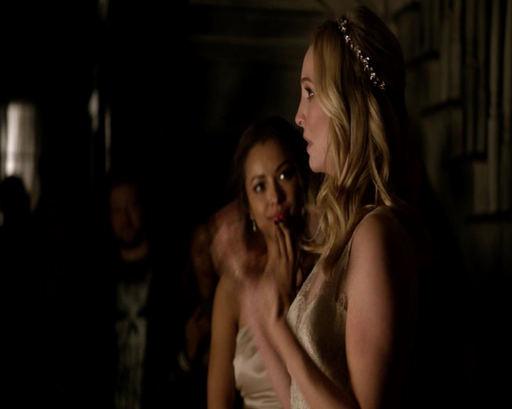 VampireDiaries-dot-nl_VampireDiaries-S8LastDayAsAVampire0470.jpg