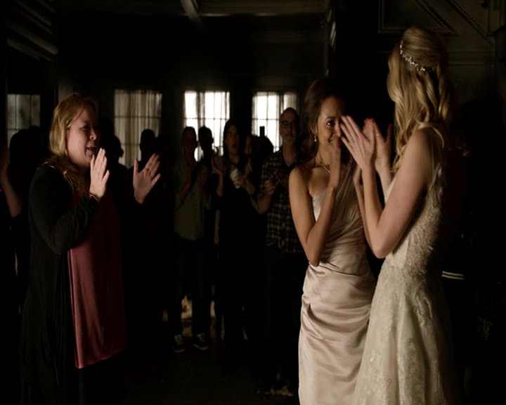 VampireDiaries-dot-nl_VampireDiaries-S8LastDayAsAVampire0482.jpg