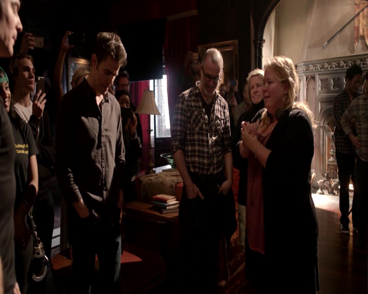VampireDiaries-dot-nl_VampireDiaries-S8LastDayAsAVampire0649.jpg