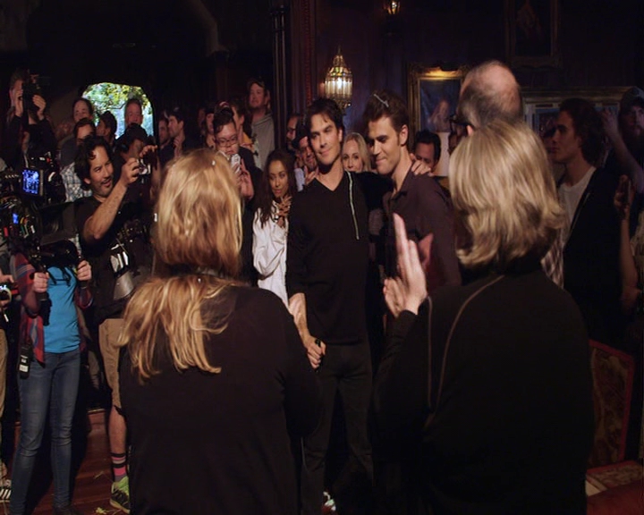 VampireDiaries-dot-nl_VampireDiaries-S8LastDayAsAVampire0674.jpg