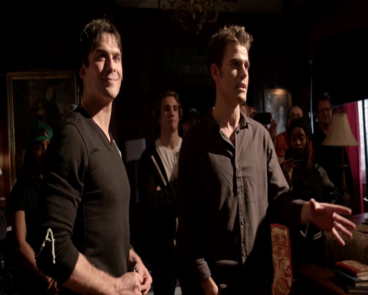 VampireDiaries-dot-nl_VampireDiaries-S8LastDayAsAVampire0694.jpg