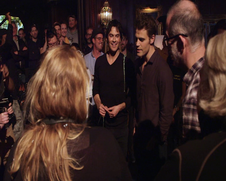 VampireDiaries-dot-nl_VampireDiaries-S8LastDayAsAVampire0701.jpg