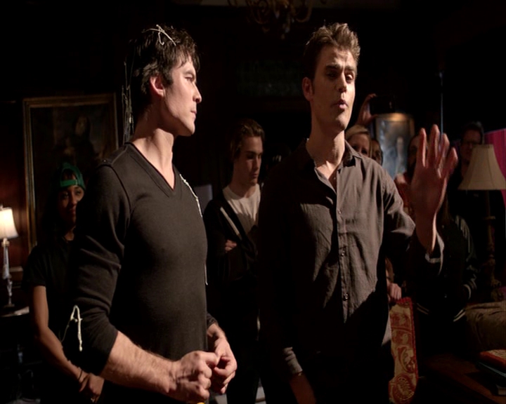 VampireDiaries-dot-nl_VampireDiaries-S8LastDayAsAVampire0709.jpg