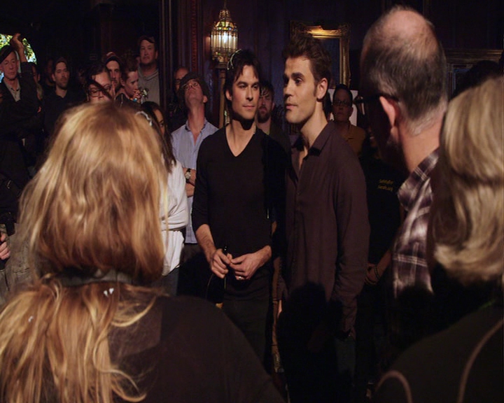 VampireDiaries-dot-nl_VampireDiaries-S8LastDayAsAVampire0714.jpg