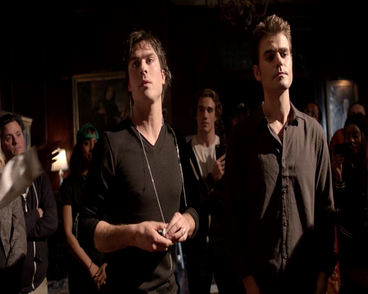 VampireDiaries-dot-nl_VampireDiaries-S8LastDayAsAVampire0721.jpg