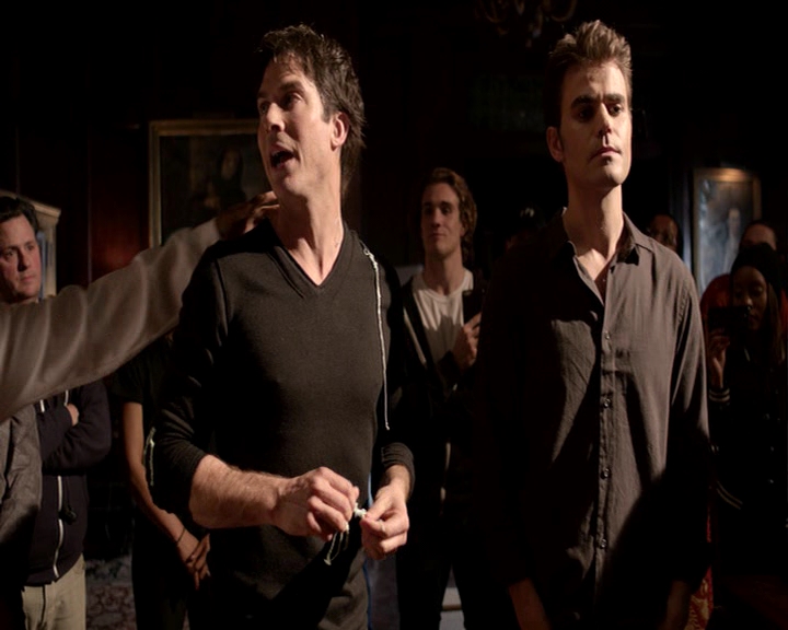 VampireDiaries-dot-nl_VampireDiaries-S8LastDayAsAVampire0723.jpg