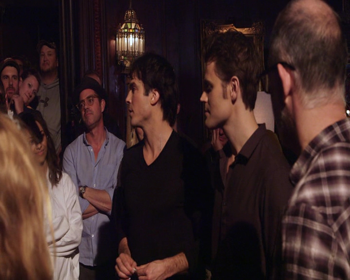 VampireDiaries-dot-nl_VampireDiaries-S8LastDayAsAVampire0735.jpg